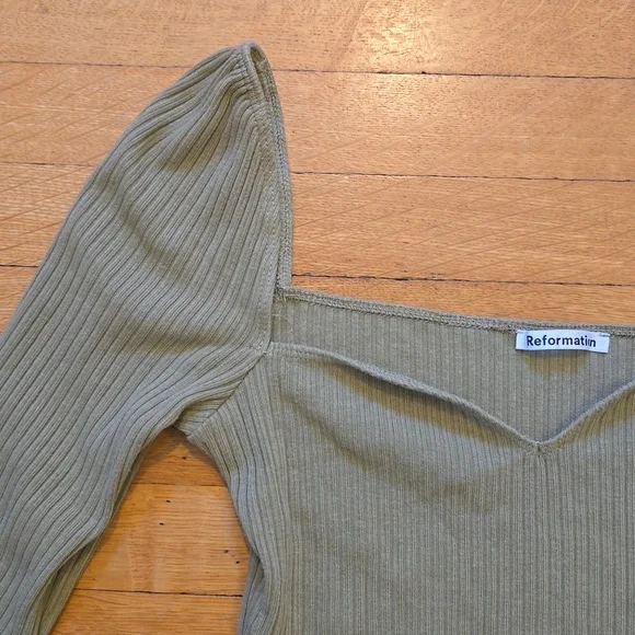 Reformation, Square Neck Ribbed Cropped Top, Sage Green, VGUC, Women's M - Picture 4 of 11